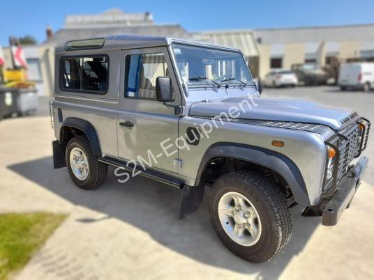 land rover defender 90 trois quart avant