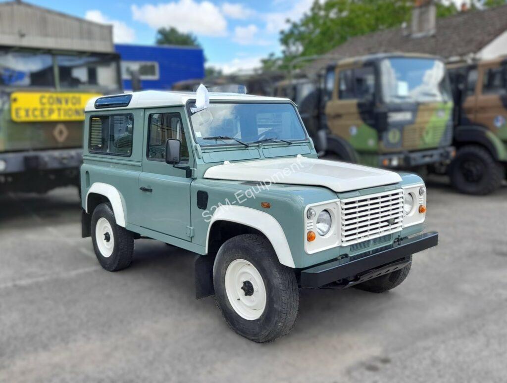 DEFENDER