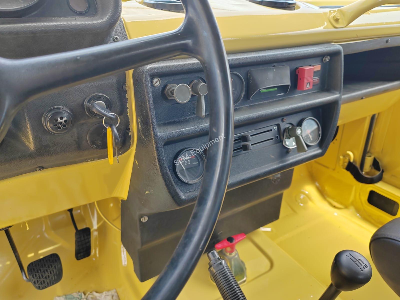 peugeot p4 intérieur