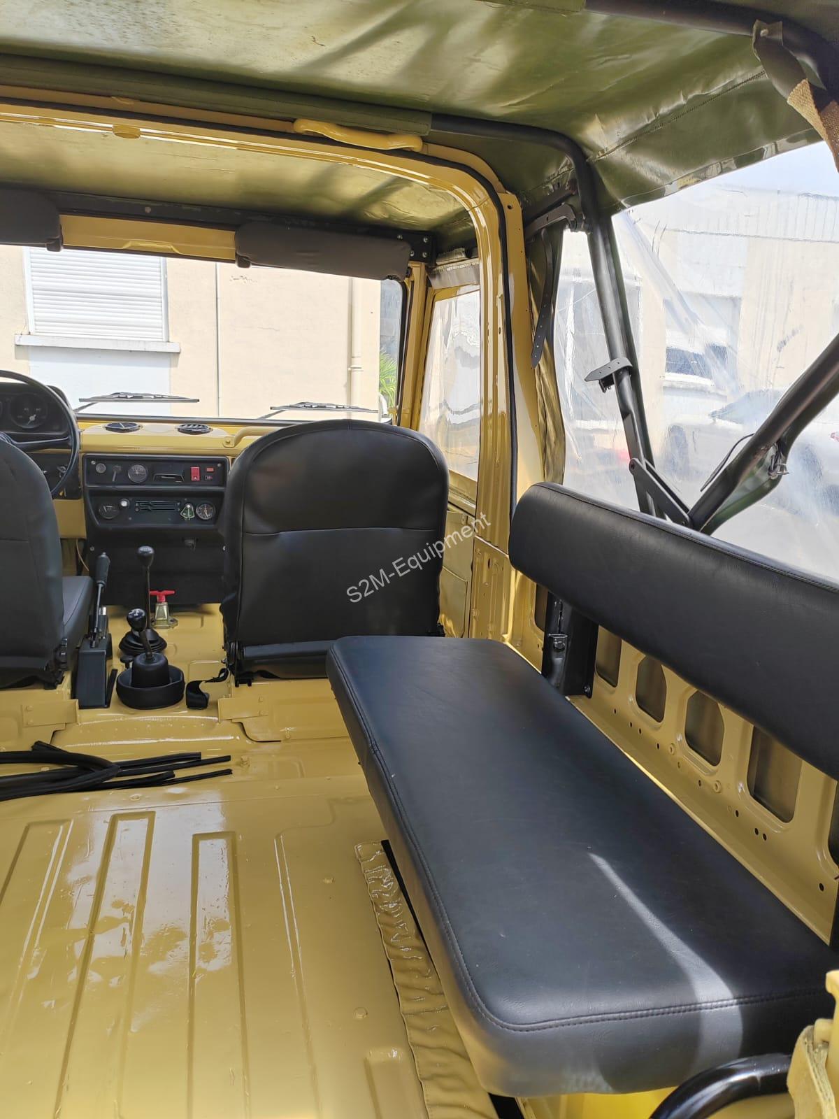 peugeot p4 intérieur