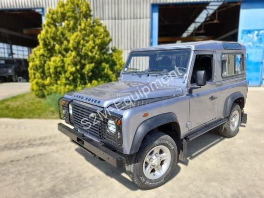 land rover defender 90 trois quart avant